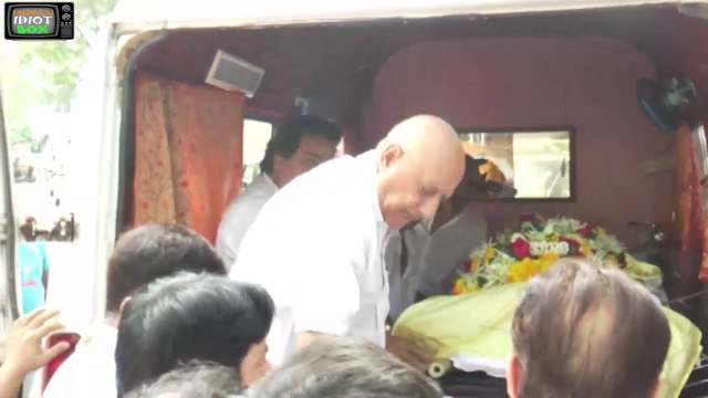 II ABHAY DEOL FATHER DEATH AJIT DEOL FUNERAL II