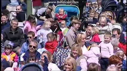 Barneys UK Zoo Tour (2002)