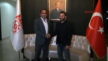 Sivasspor, Okan Buruk ile 1 yıllık anlaşma imzaladı!