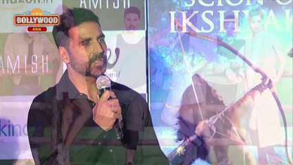 Akshay Kumar With Daughter Nitara In The Pool