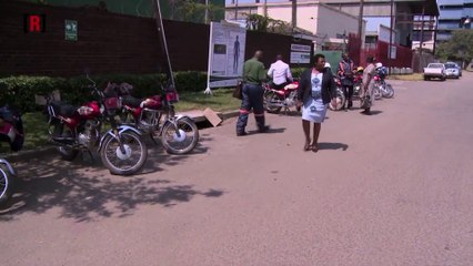 Transport de fonds : au Zimbabwe, les banques s'en remettent aux femmes