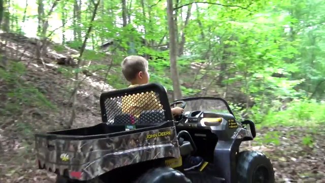 PEG PEREGO JOHN DEERE GATOR XUV CAMOUFLAGE