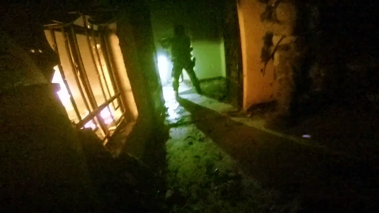 L'impressionnante vidéo de la libération d'otages de l'EI par des soldats américains