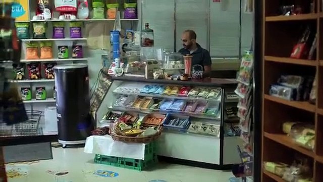 Si lanciano dallo scivolo più alto del mondo, la discesa vi farà venire i brividi!