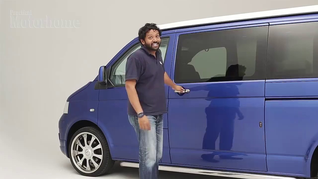 Un Van Volkswagen qui se transforme en camping car - Doubleback VolksWagen Camper