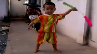 Little Kid With Awesome Nunchuck Skills