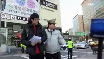 شاهد في كوريا كيف تقوم الشرطة بإيصال تلاميذ البكالوريا لجتياز امتحان كما تونس بضبط هه