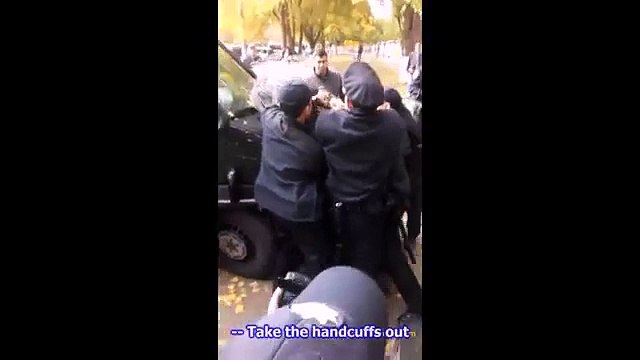 Campanha cinematográfica: Chewbacca é preso fazendo boca de urna para Darth Vader na Ucrânia