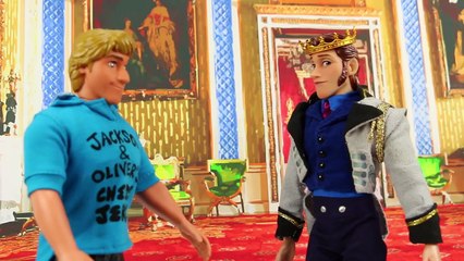 Kristoff Saves Anna & Elsa after Hans Freezes Them. DisneyToysFan