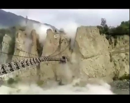 Footage of landslide in Gilgit-Baltistan following the earthquake in Pakistan!