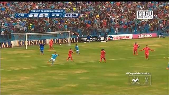 Pérou - Passe décisive de l'arbitre!