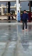 Earthquake footage from Faisal Masjid Islamabad