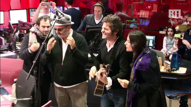 La famille Chedid interprète le titre F.O.R.T dans À La Bonne Heure !