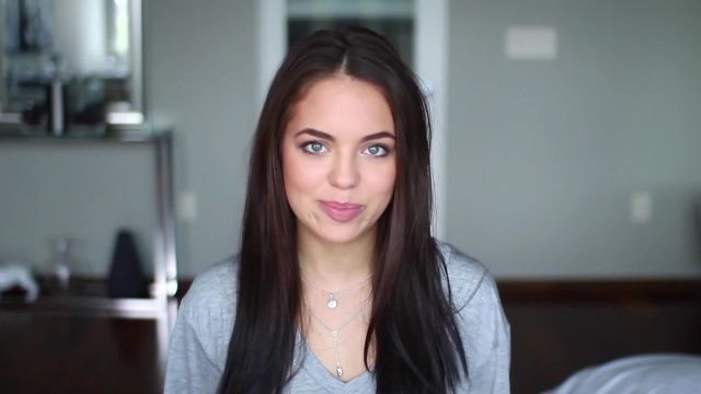 On Set with Claudia Sulewski - 6 Ways to Help a Friend Who is Being Bullied