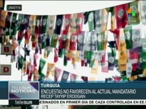 Encuestas indican que Erdogan perdería la mayoría en parlamento turco