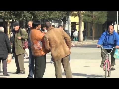 Cërrik, 80 % e banorëve janë të papunë - Ora News- Lajmi i fundit-