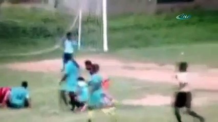 Kicboks maçı mı futbol maçı mı ?