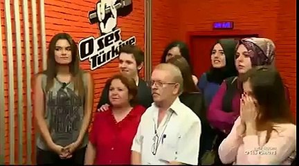 Acun, o yarışmacıyı ayakta alkışladı