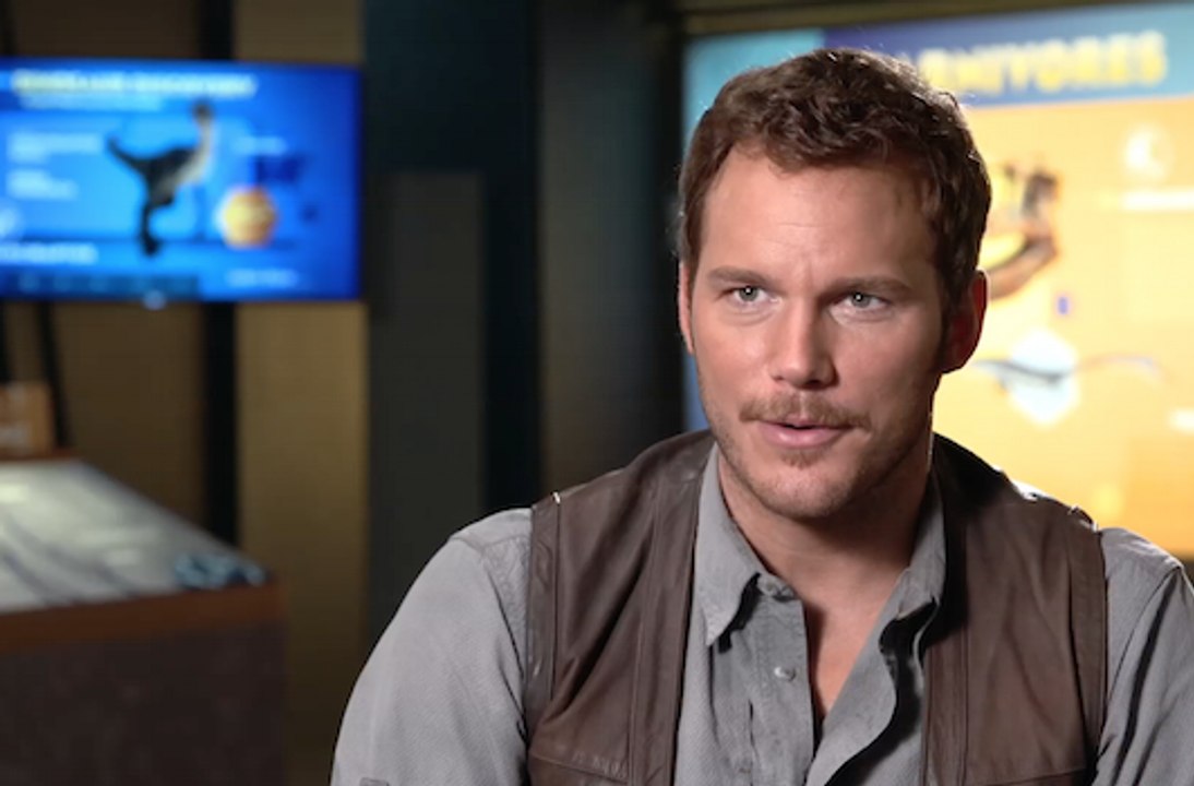 Jurassic World - Featurette Notre Première Fois VOST