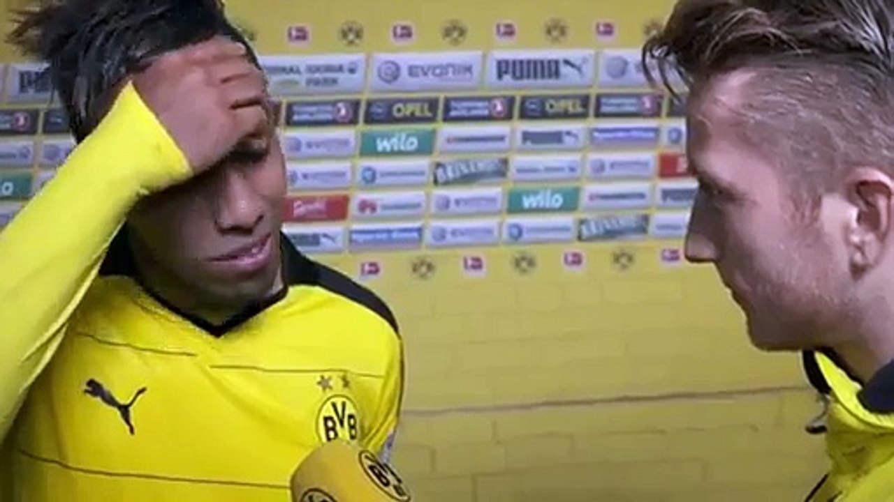 Funny Interview - Reus Quizzes Fortune Teller Aubameyang