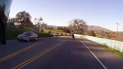 Motociclista levantou VOO em acidente impressionante... "OH F*CK"