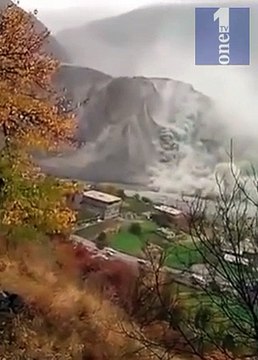 Hunza and Gilgit mountain Pakistan During Earthquake 26-10-2015 Exclusive Footage