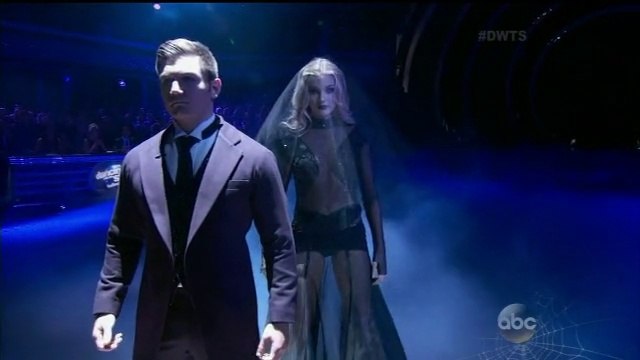 Alek Skarlatos & Lindsay Arnold - Viennese Waltz