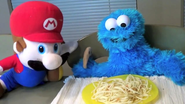 Cookie Monster Eats Spaghetti Mario Cooks for Sesame Street Cookie Monster and Eats Cookie