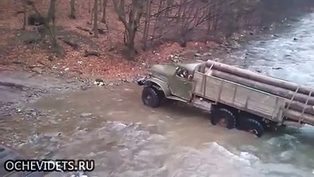 ЗиЛ-157 (колун) экстремальная перевозка бревен