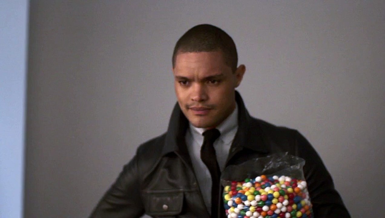 GQ Cover Shoots - Trevor Noah Thinks Vladimir Putin is the Funniest World Leader - Video Dailymotion