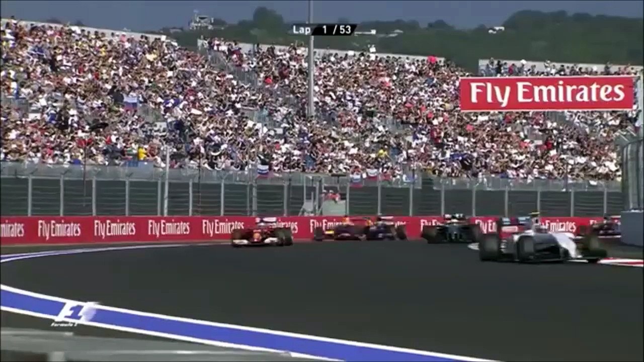 Bruit de moteur de F1 remplacés par des miaulements de chatons... trop marrant