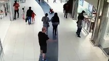 LiveLeak - A Would-Be Robber is Whammed by Helpful Shopper