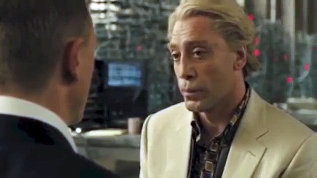 Skyfall : La scène érotique entre Javier Badem et Daniel Craig