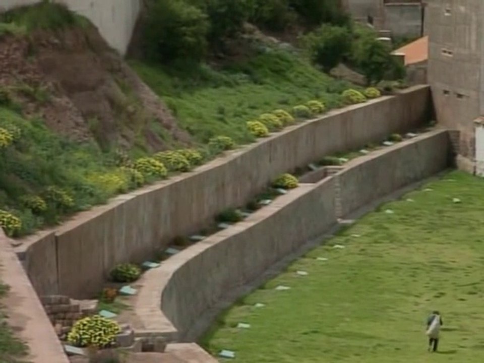 Secrets of Archaeology (10/27) - The Roads To El Dorado (Ancient History Documentary)