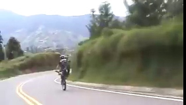 BMW slalom Quantos pinos mandavas abaixo?