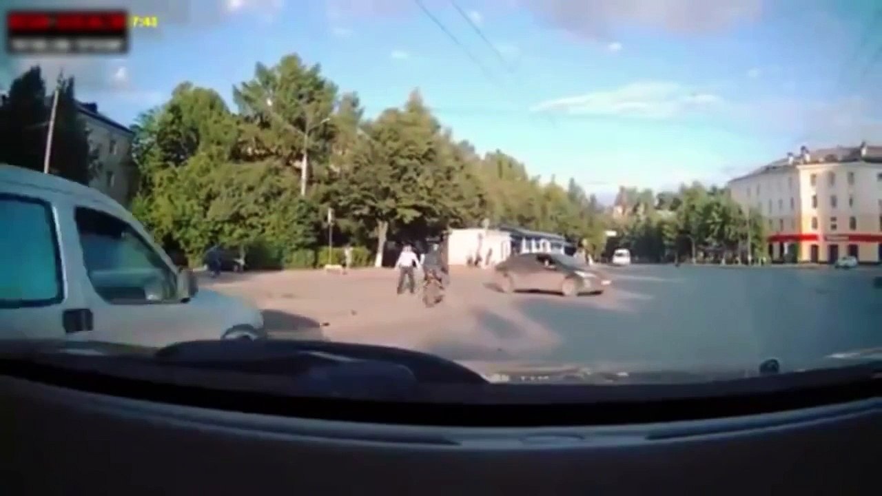 Accidentes Fatales En Motocicleta SORPRENDENTES 2015 {HD}