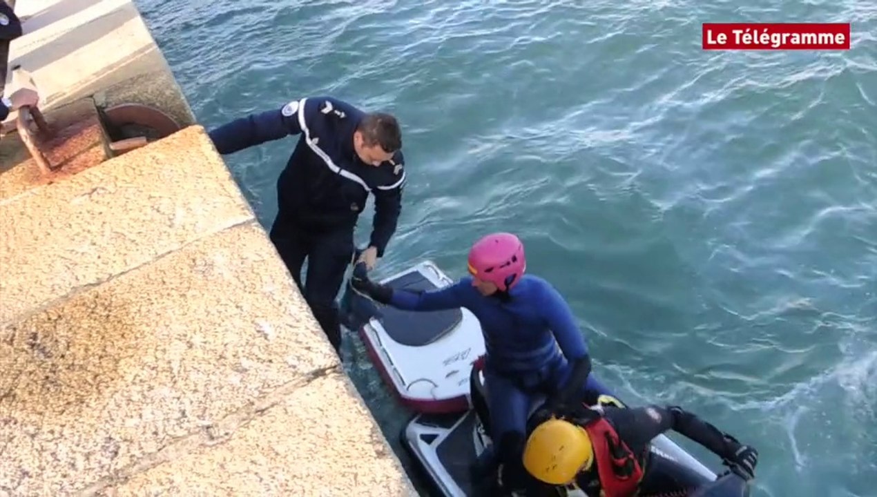 Quiberon (56). Début de pollution à Port Maria
