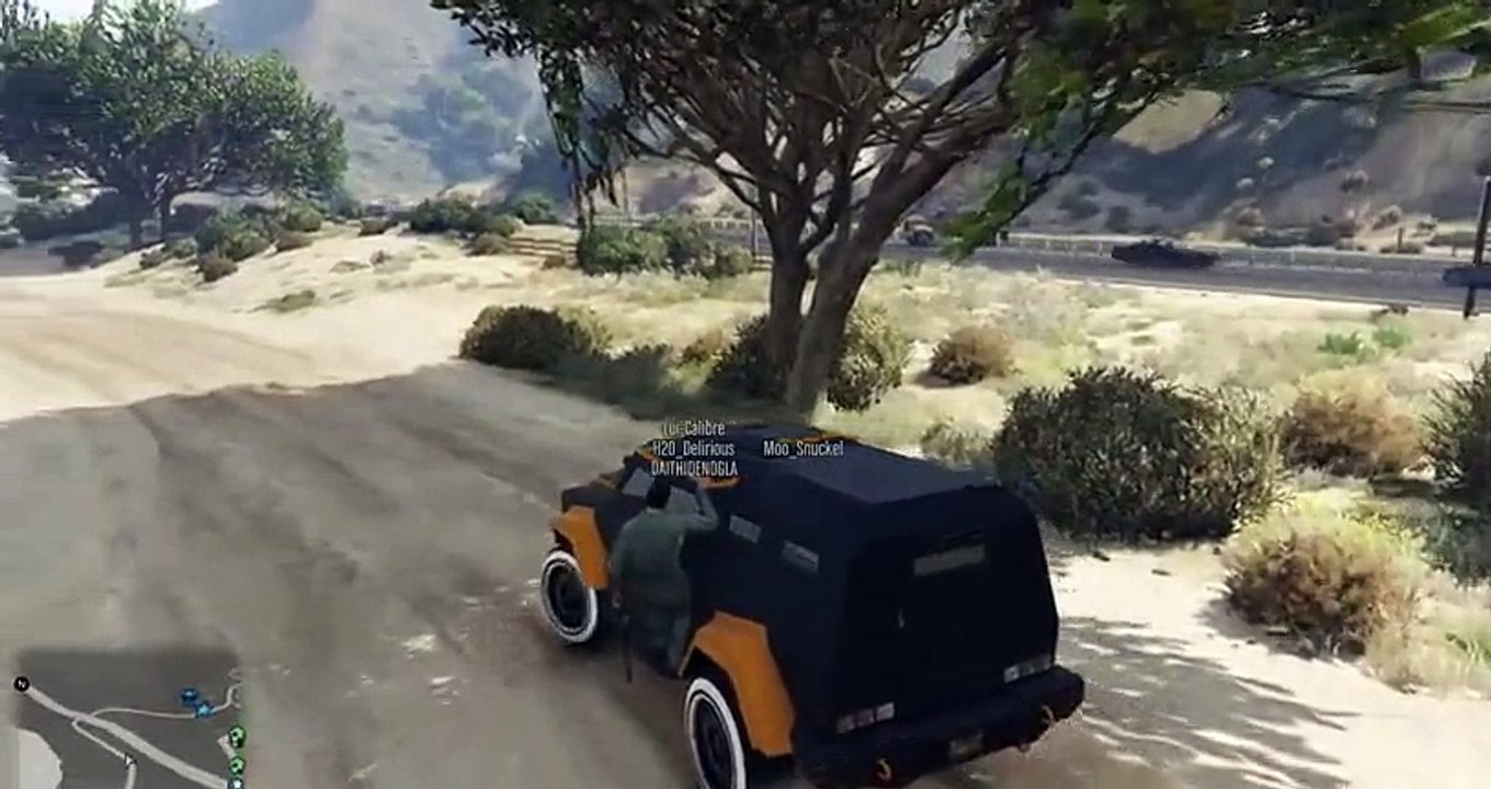 NUEVO! GTA 5 PC Online Funny Moments - Clapping Man & Defending the Hangar! zxvf