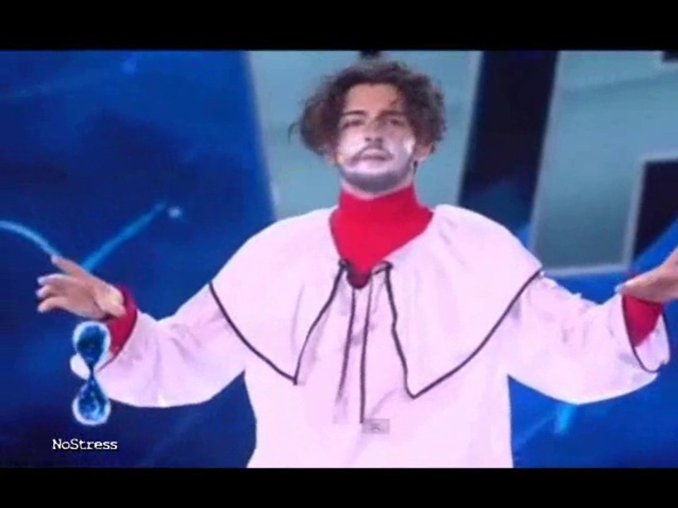 Pulcinella in versione Terra dei Fuochi:  "Questa è la guerra di Acerra, dove gente analfabeta ha occultato i veleni"