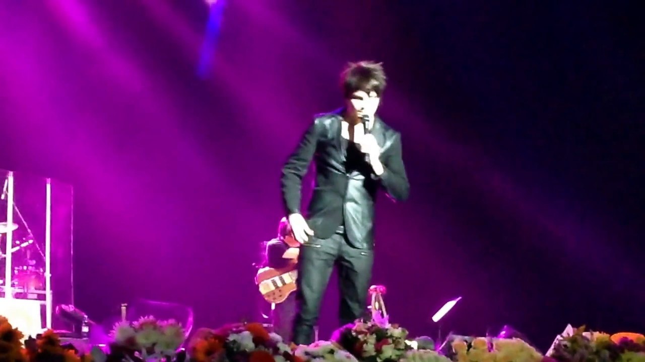 «Часы» (начало) А.Бон и Дима Билан (Москва, Crocus, 29.05.2015) (Marina White)