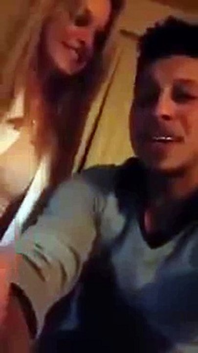 تونسي يحاول تعليم صديقته الأمريكية أغنية يا بنت السلطان بالدمووع شبعا ضحك