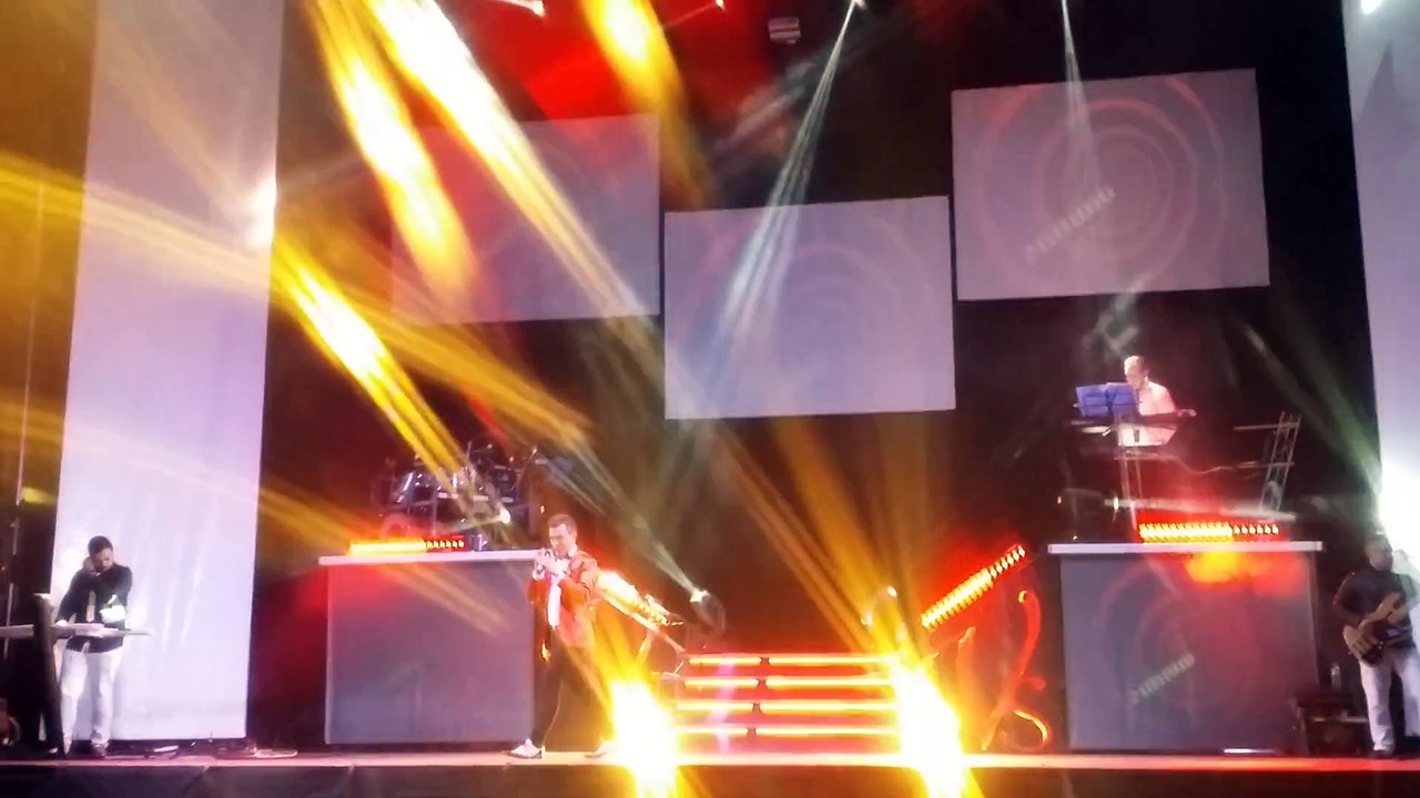 Pedro Bautista feat. orquesta Vivians -Estos celos