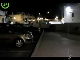 Streaker Fails Running on Tenniscourt