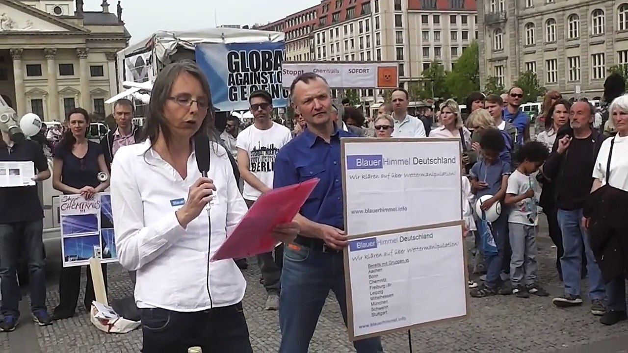 GMACAG Berlin 25.4.2015 Blauer Himmel Deutschland