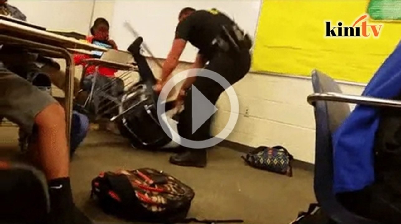 Polis 'belasah' pelajar perempuan di Amerika Syarikat