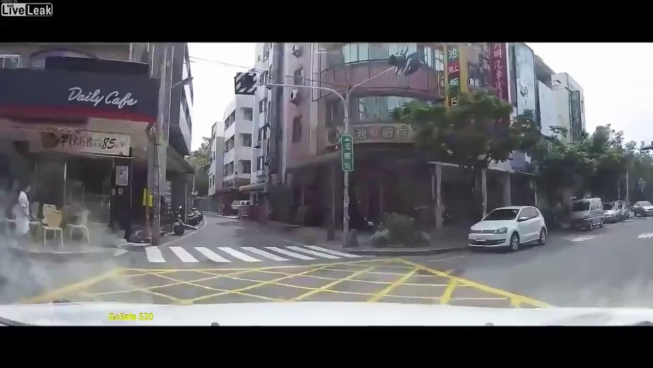 LiveLeak - Insurance Scam Fail