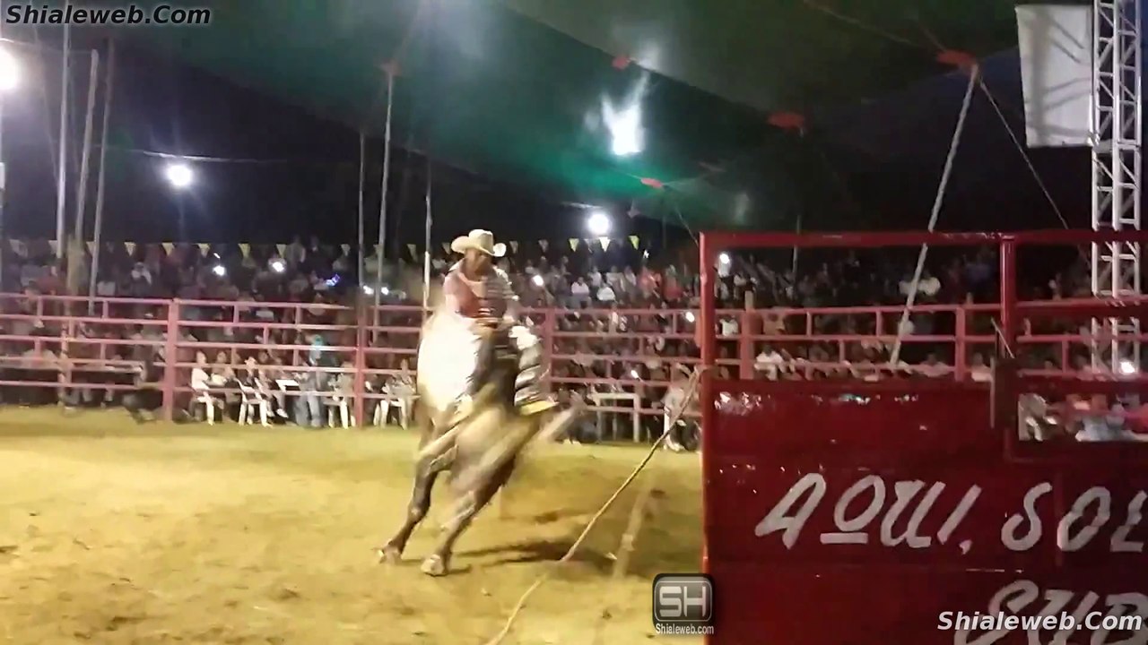 SUPER JARIPEO RANCHERO EXTREMO SAN FRANCISCO TUTLA OAXACA MEXICO LAS MEJORES Y MAS EMOCIONANTES MONTAS DE VALIENTES JINETES ENFRENTANDO A LOS TOROS MAS SALVAJES DE LA GANADERIA LOCAL OCTUBRE 2015