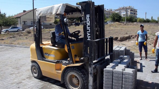 ŞİNASİ GÜLCÜOĞLU BÜNYAN AHMET YESEVİ CADDESİ YENİLENİYOR