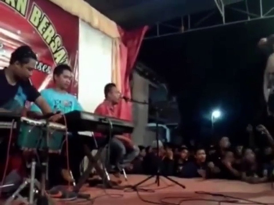Dela Santika - Goyang Dumang Terbaru 2015
