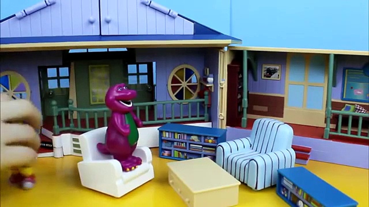 Barney & Friends Schoolhouse Playset Disney Pixar Cars Lightning McQueen & Mater crash into Barney